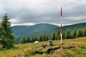 Krkonošský národní park upozorňuje turisty na uzavřené hraniční cesty a zimní střediska