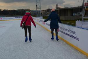 Kam v sobotu 25. prosince 2021za sportem? Nu což, běžte se třeba jen sklouznout na led