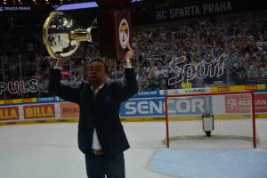 Český hokej má nového šéftrenéra Filipa Pešána. Přichází od libereckých Bílých Tygrů
