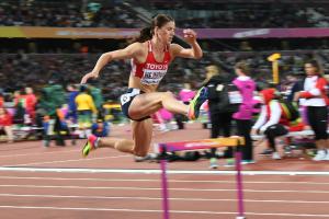 Podívejte se na Zuzanu Hejnovou, jak se proběhla v semifinále do finále na 400 m překážek