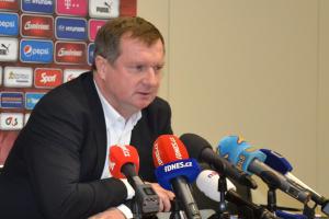 Vrba: Fotbalisty by po dvou ragbyových zápasech odnesli a už by je nikdy nehráli