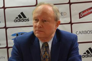 Fotbalový klub Dukla Praha hlásí, že pokračuje ve své činnosti v normálním režimu