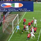 Česko - Irsko  2:2 na penalty 4:3. Dvě penalty proměnil jediný alespoň podle jména Ir, Patrik Shick