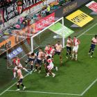 Fotbalisté Pardubic poprve dali v Edenu ligový gól  a 11 minut se Slavií v tomto ročníku ligy vedli
