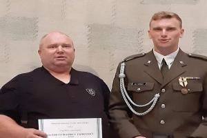 Ragbyový reprezentant Jan Kohout převzal armádní vyznamenání za účast na misi
