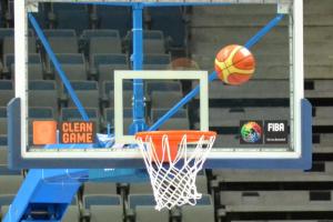 Kam ve středu 3. listopadu 2021 za sportem? Na fotbal, lední hokej, tenis, basketbal, házenou