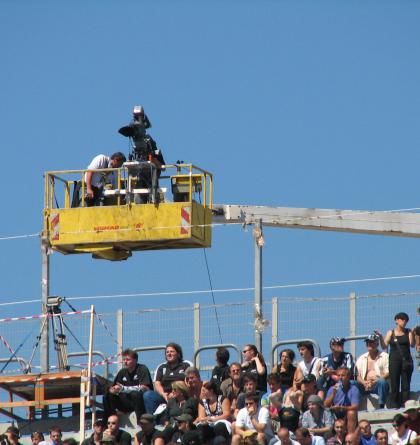 Kam 8. listopadu 2025 za sportem? Do Prahy i jinam na fotbal, lední hokej a k televizi na ragby