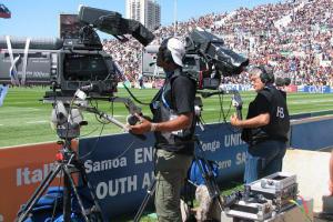 Kam 8. listopadu 2025 za sportem? Do Prahy i jinam na fotbal, lední hokej a k televizi na ragby