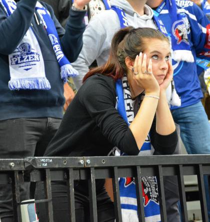 Kam 21. prosince 2025 za sportem? Na lední hokej, basketbal,  házenou a florbal