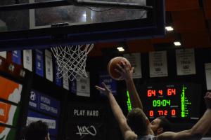 Kam v úterý 17. prosince 2019 za sportem? Sledujte hokej, basketbal a lyžování