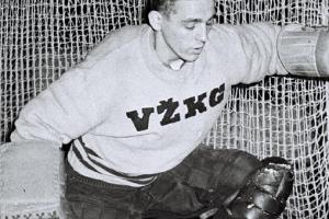 Smutná zpráva ... Zemřel legendární vítkovický brankář Josef Mikoláš