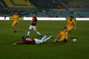 Podívejte se, jak za hrálo za úplňku na Julisce malé pražské derby Dukla - Sparta
