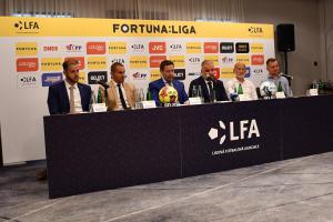 Ligová fotbalová asociace chystá výběr nového vysílatele a dojde i k volbě generálního partnera