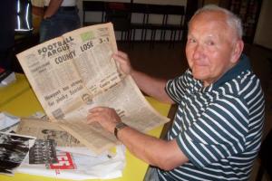 České ragby blahopřeje pětaosmdesátiletému legendárnímu hráči Pragy Královi