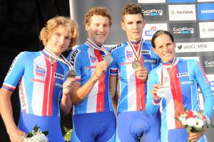 Češí bikeři Holec, Průdek, Kulhavý a Nash slaví stříbro ze štafet na MS 2016