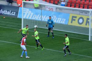 Kam v neděli 19. srpna 2018 za sportem? Třeba na fotbal či na dostihy do Karlových Varů