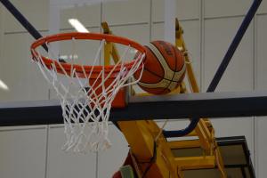 Kam v úterý 8. března 2022 za sportem? Na fotbal, lední hokej, basketbal,