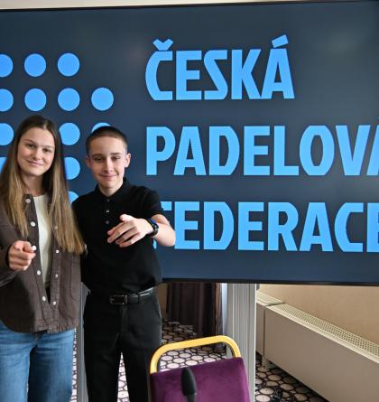 To je tak, když se nad Prahou ve čtyřiadvacátém patře   o ničem jiném než o padelu nemluví