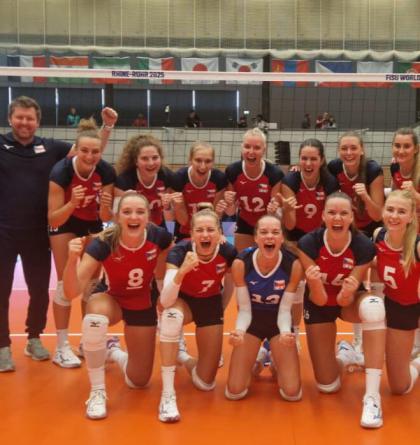 Daryna Nabojčenko poplave finále 50 m motýlek, český volejbal mužů i žen bude mít své zástupce mezi nejlepšími osmi týmy!