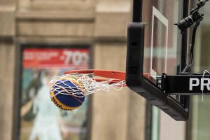 Kam ve středu 1. listopadu 2017 za sportem? Byly by tu fotbal, hokej, basketbal i házená