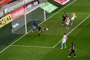 Zápas Slavia - Karviná 0:1 rozhodli Nigerijci. Olayinka nedal penaltu a Durosinmi dal gól