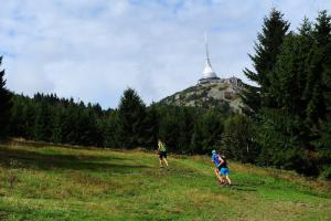 Běžce čeká čtyřikrát cesta na ještědský hřeben a další běžecké rozhledy KTRC