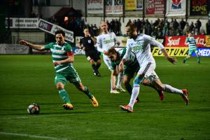 Utkání bez branek se klidně mohlo hrát i ve Francii. Bohemians - Karviná 0:0
