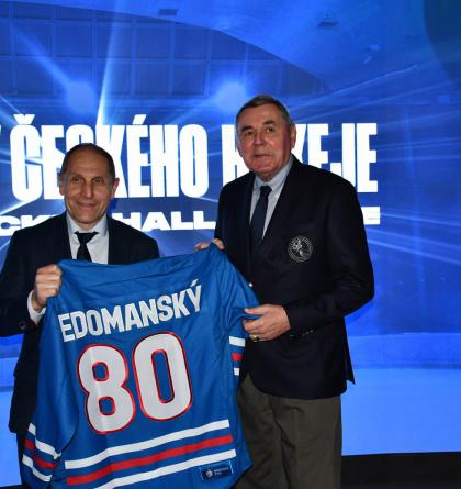 Český hokej podpořil své legendy a ocenil  jejich celoživotní přínos
