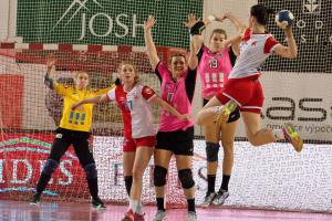 Skvělý obrat slávistických házenkářek z 5:11 na výhru. Slavia Praha - Poruba 28:24