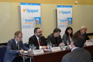 Tipsport Golf Masters bude v červnu 2016 na Dýšině hrát 132 golfistek