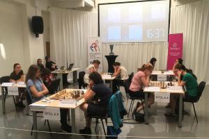 Mistryní mezi šachistkami na republikovém šampionátu se stala v Praze Karolína Olšarová