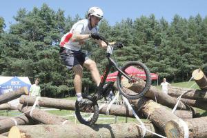 Český biketrialista Václav Kolář usiluje o třetí světový titul