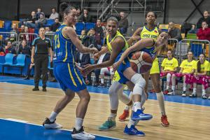 Basketbalistky USK vyhrály doma o 40 bodů. USK Praha - Castors Braine 102:62