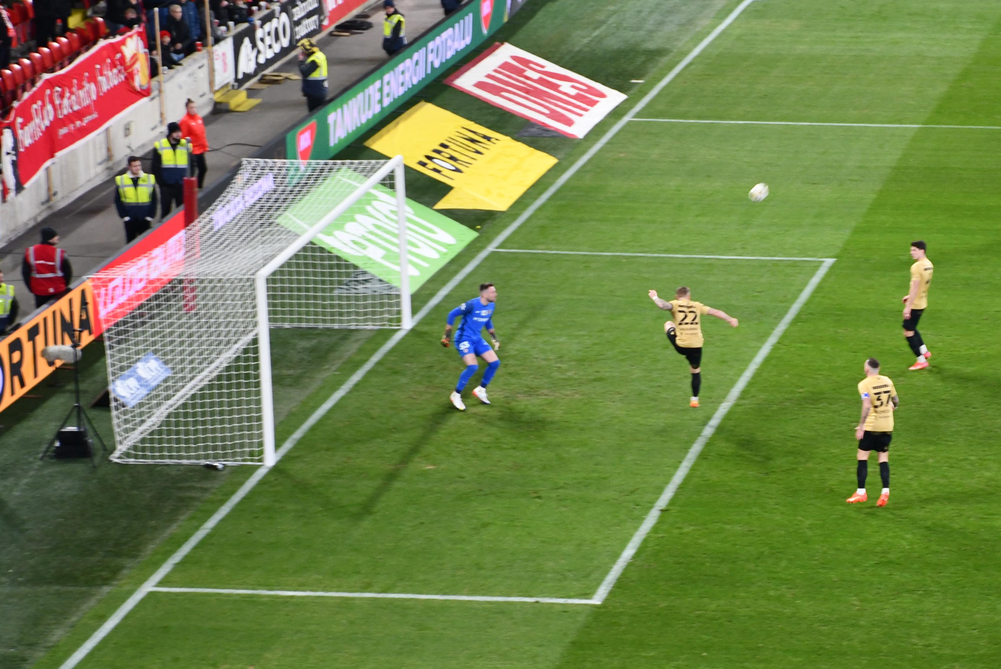 Sportovní listy Kam 18. února 2023 za sportem? Hurá na hokej, fotbal, basketbal nebo na