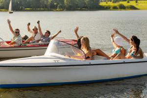 Motorové čluny a další vodní sporty