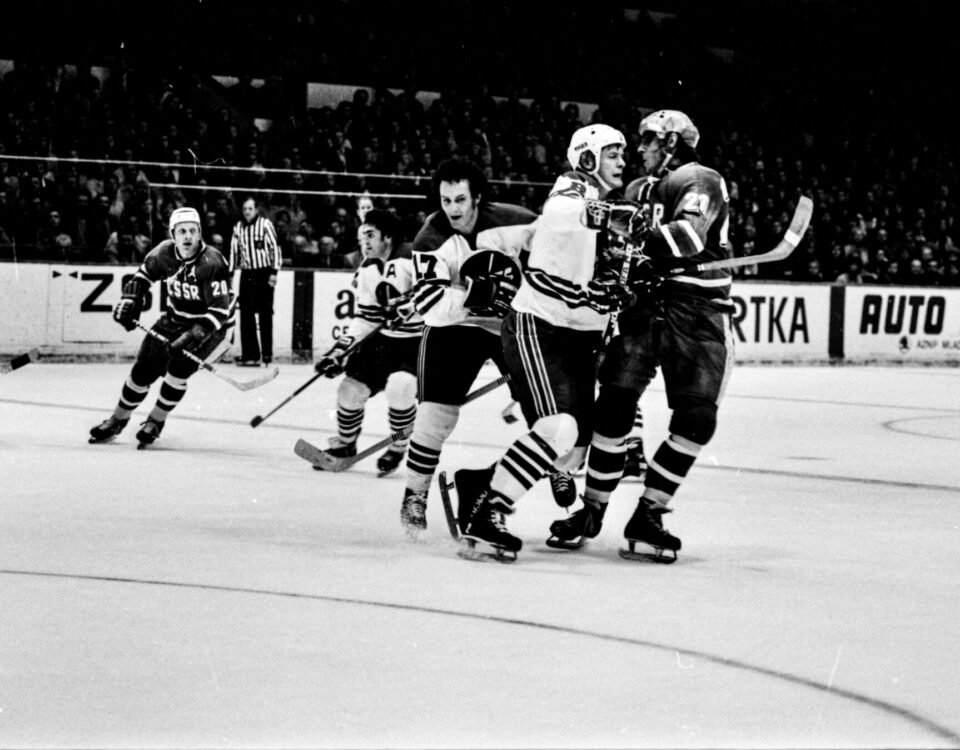 ČSSR rozdrtila Winnipeg Jets. Praha viděla střet dvou světů