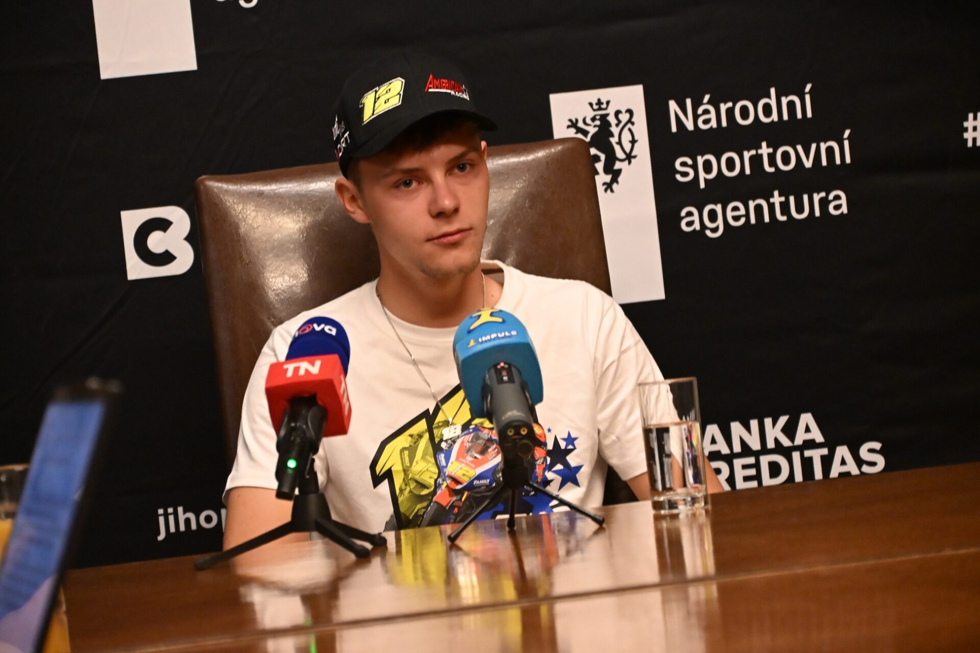 Filip Salač na tiskové konferenci k jeho účasti na Velké ceně České republiky 2026