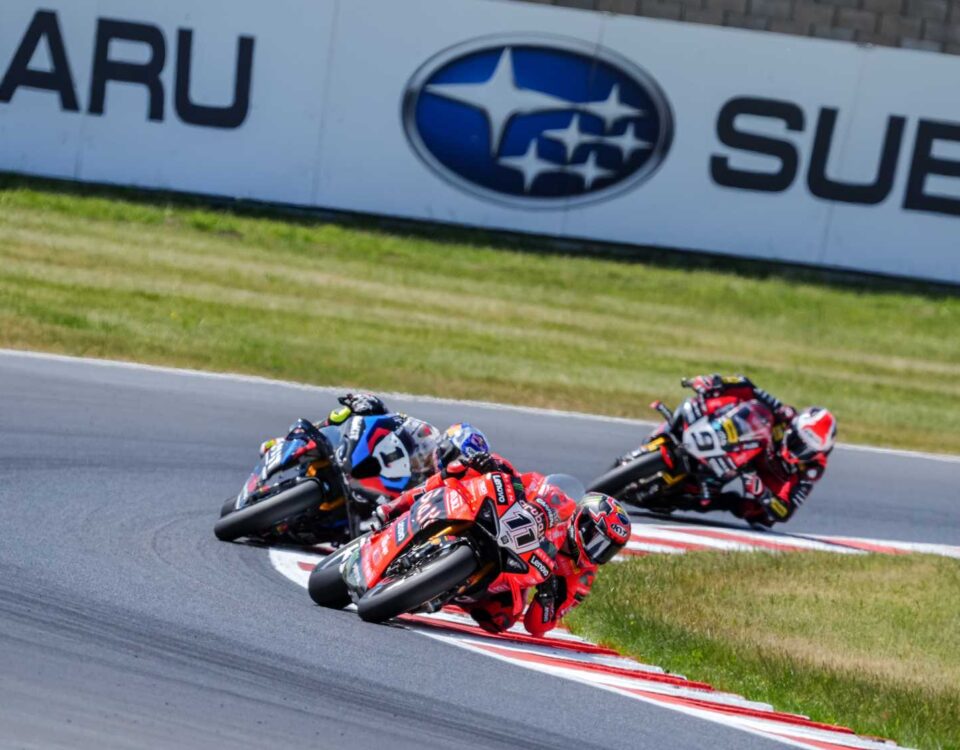 Kdo zastaví Bulegu? WorldSBK míří do Mostu s jasnou otázkou i silnou českou stopou