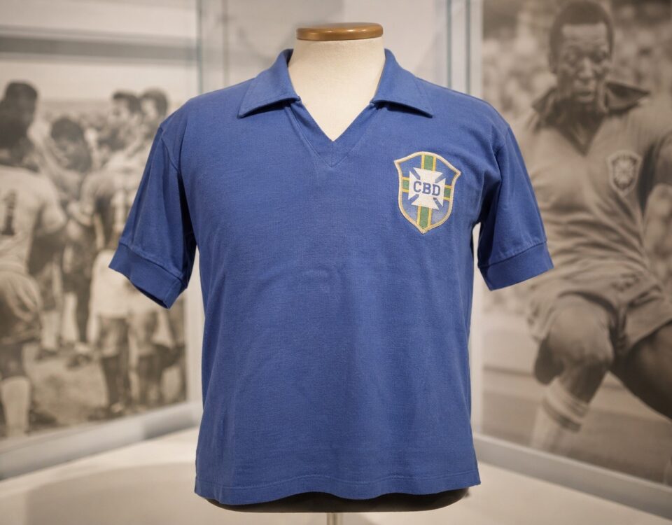 Pelého dres z finále MS 1958 může překonat hranici 6 milionů dolarů